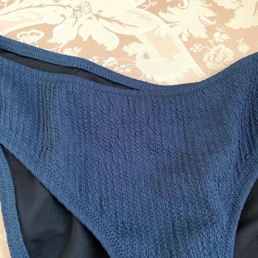 3/$15 J. Crew Textured Curved Waist Cheeky Bikini Bottom in Blue - Picture 4 of 10